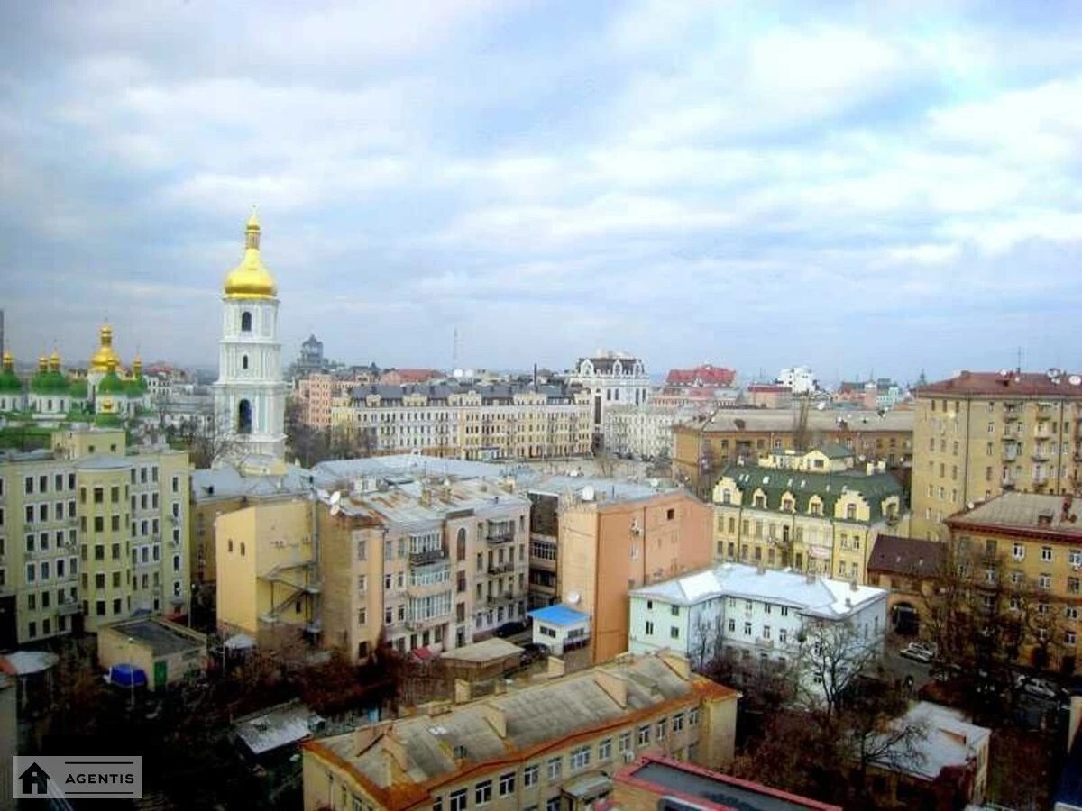 Здам квартиру. 3 rooms, 130 m², 10th floor/12 floors. 5, Ірининська 5, Київ. 