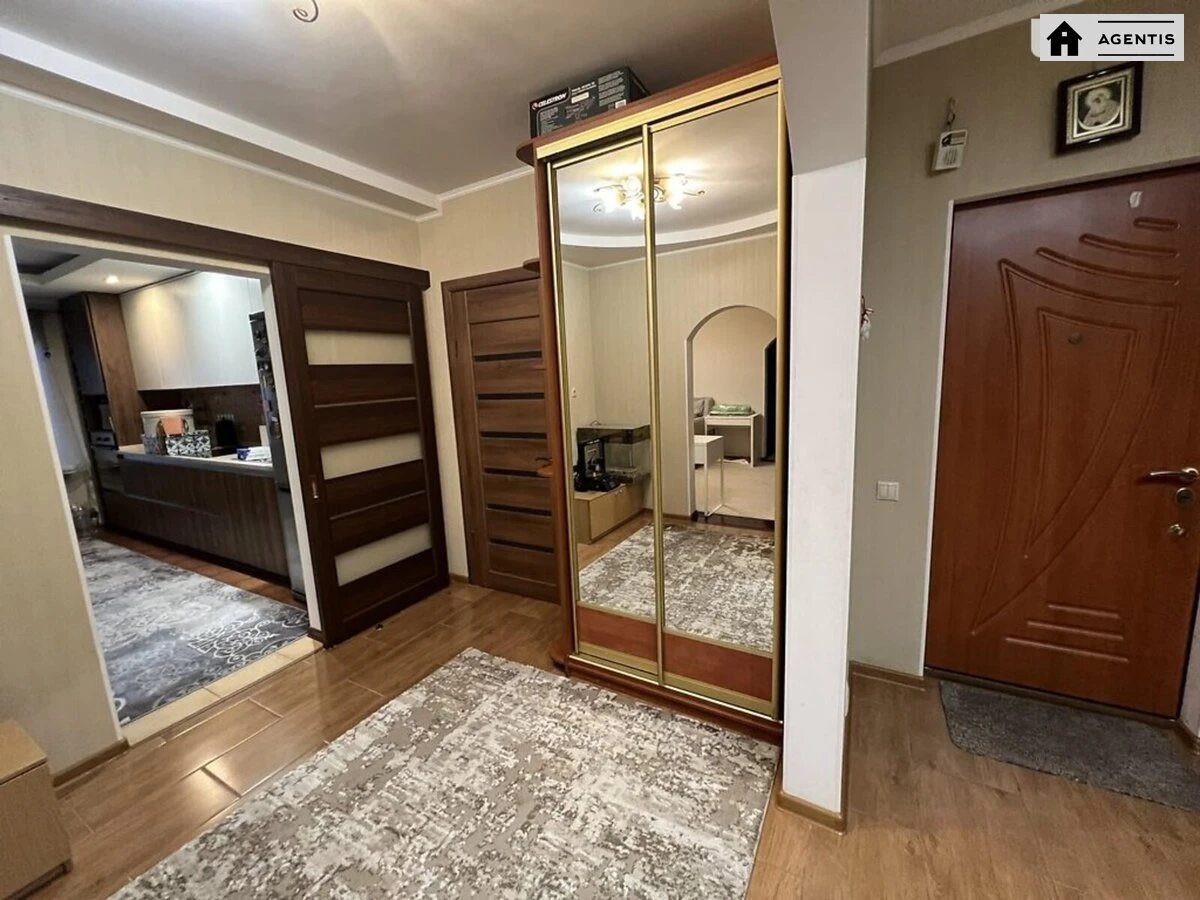 Здам квартиру. 3 rooms, 93 m², 15 floor/16 floors. 21, Машинобудівна 21, Київ. 