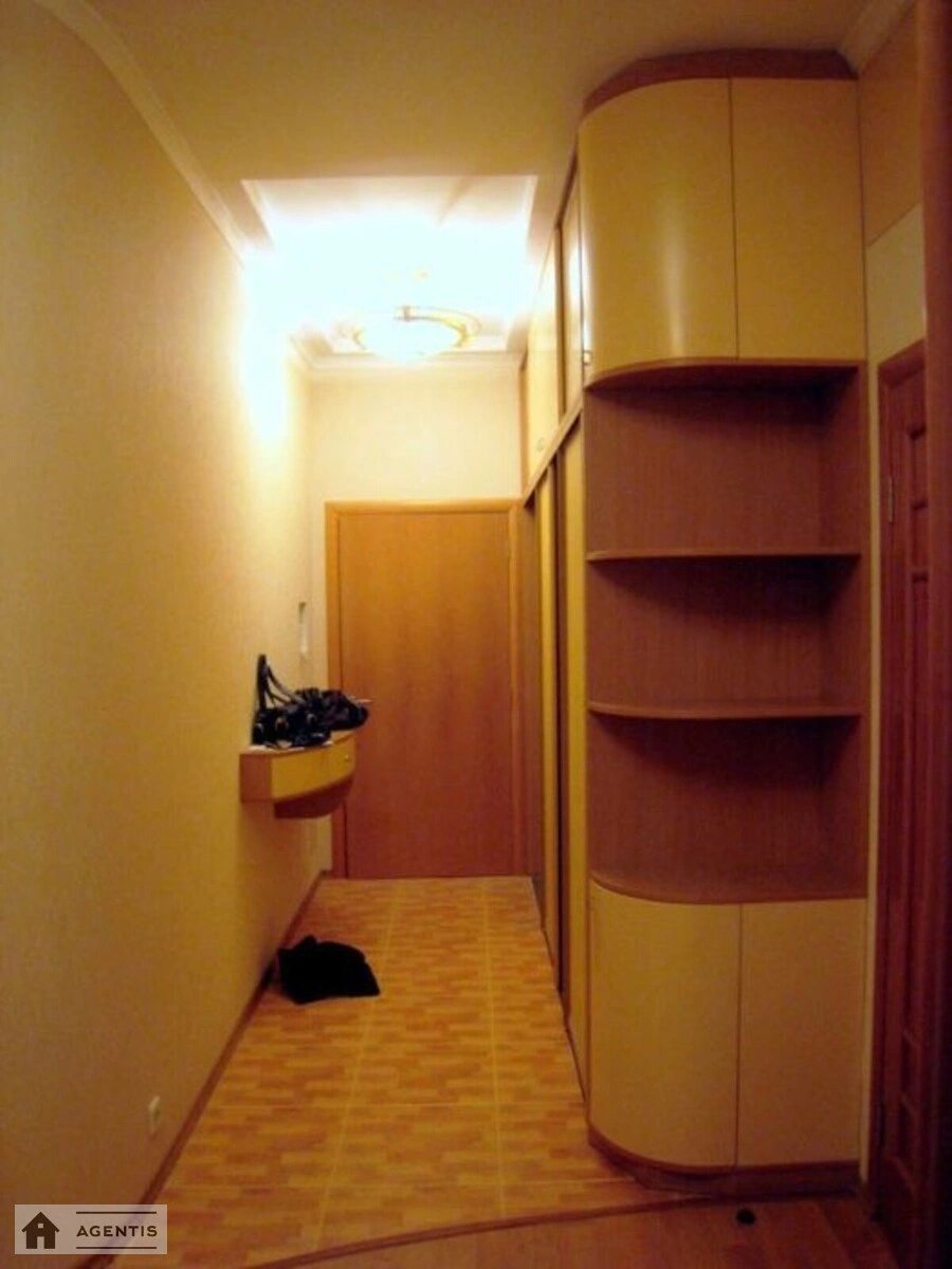 Здам квартиру. 4 rooms, 155 m², 9th floor/18 floors. 6, Старонаводницька 6, Київ. 