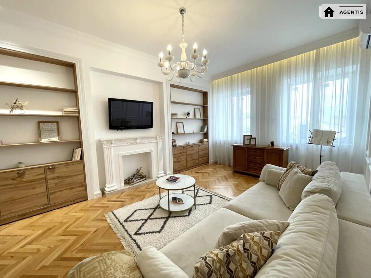 Apartment for rent. 4 rooms, 130 m², 5th floor/5 floors. 28, Yaroslaviv Val 28, Kyiv. 