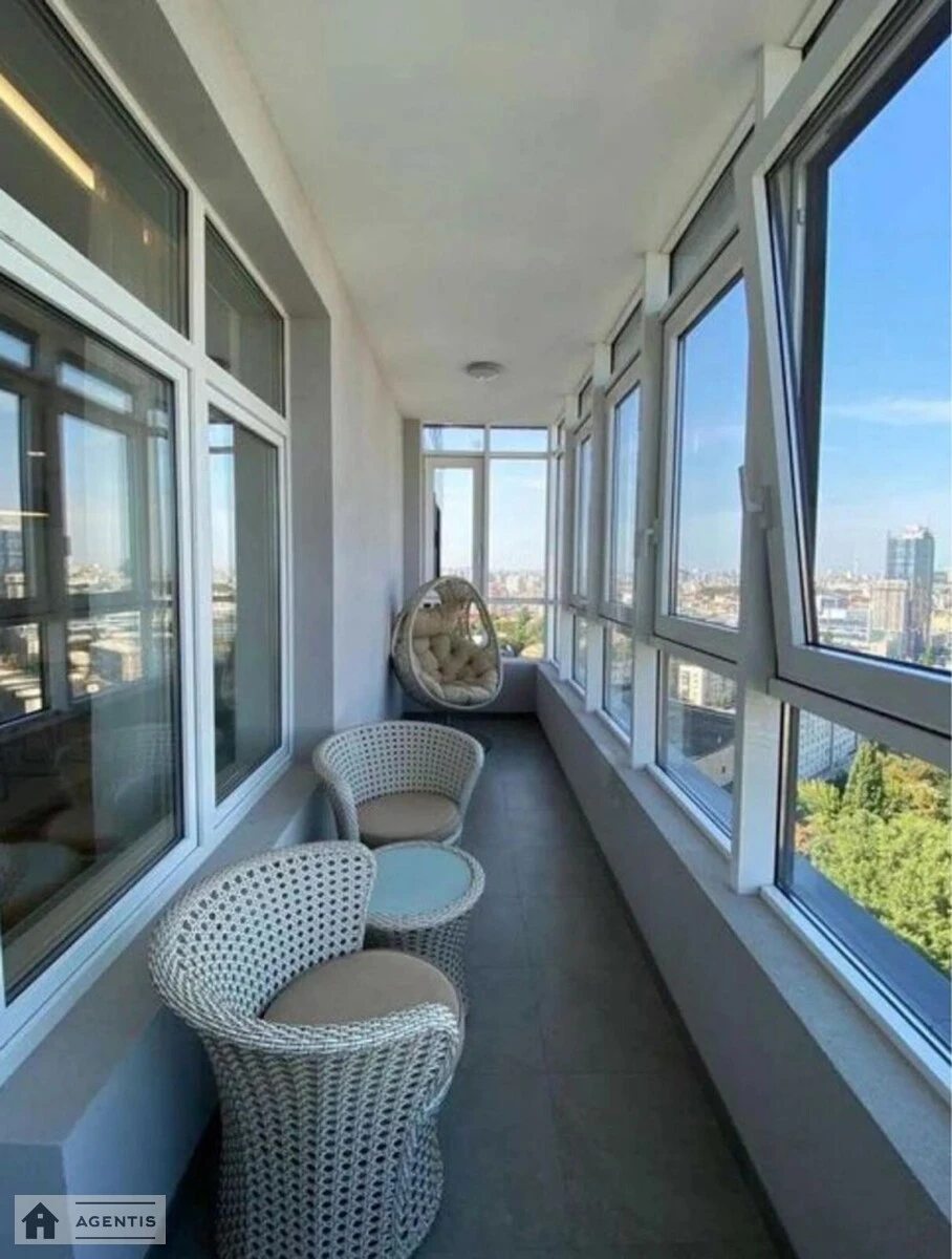 Apartment for rent. 2 rooms, 86 m², 18 floor/31 floors. 7, Lesi Ukrayinky 7, Kyiv. 