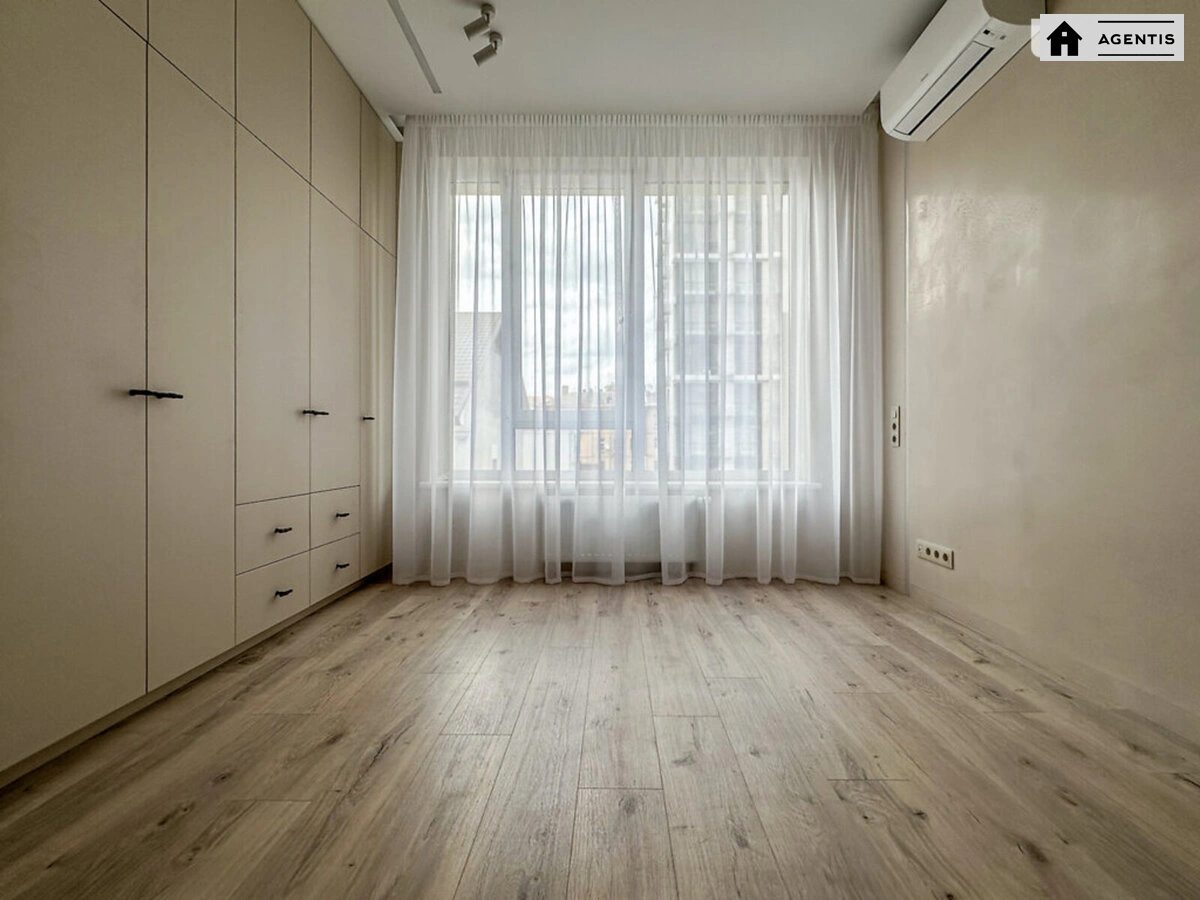 Apartment for rent. 4 rooms, 107 m², 3rd floor/19 floors. 15, Bulvarno-Kudryavska vul. Vorovskoho, Kyiv. 