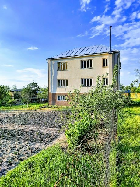 House for sale. 8 rooms, 300 m², 3 floors. 9, Tsentralnaya, Brovary. 