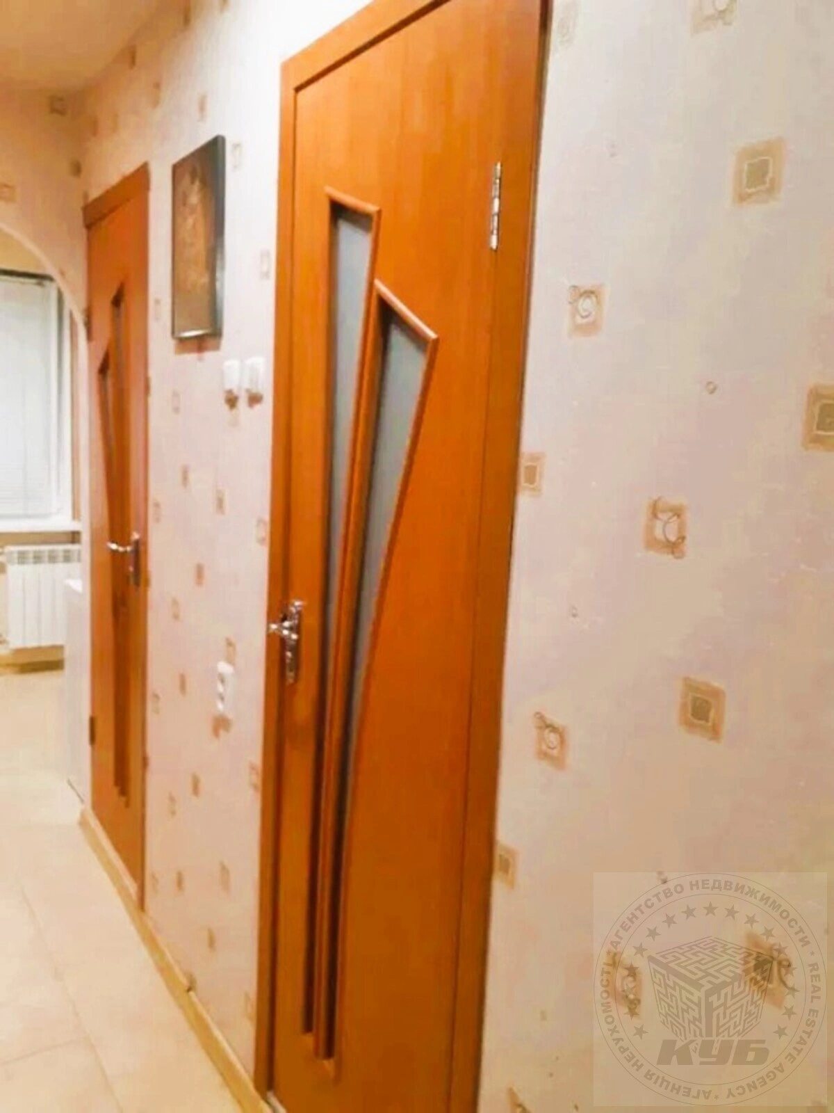 Продаж квартири 1 кімната, 32 m², 2 пов./9 поверхів. 10, Чорнобильська 10, Київ. 