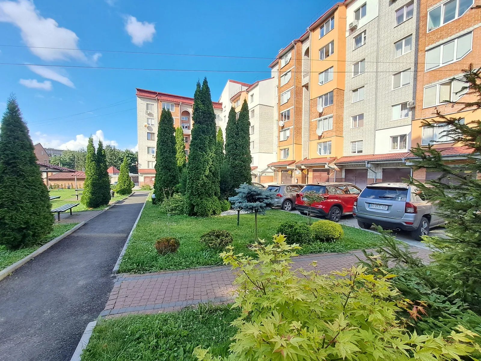 Apartments for sale 2 rooms, 62 m², 2nd fl./5 floors. Verbytskoho M. vul., Ternopil. 