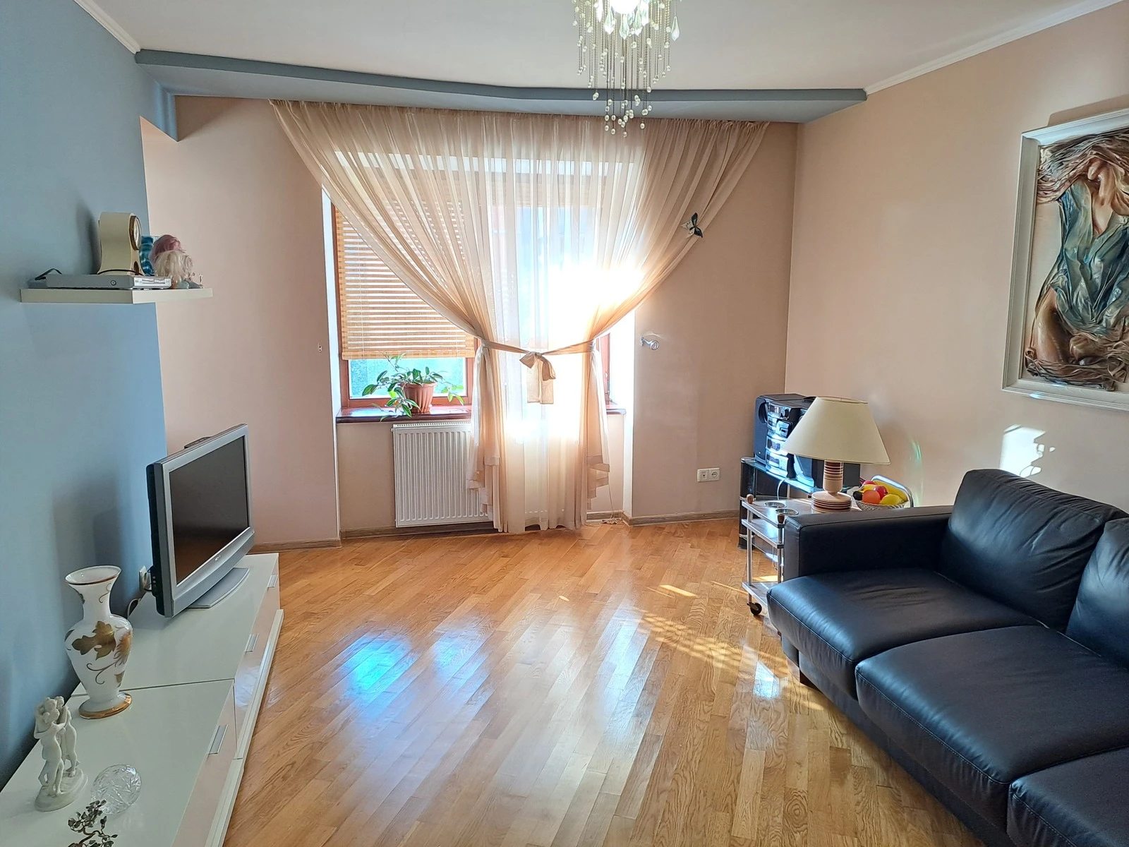 Apartments for sale 2 rooms, 62 m², 2nd fl./5 floors. Verbytskoho M. vul., Ternopil. 