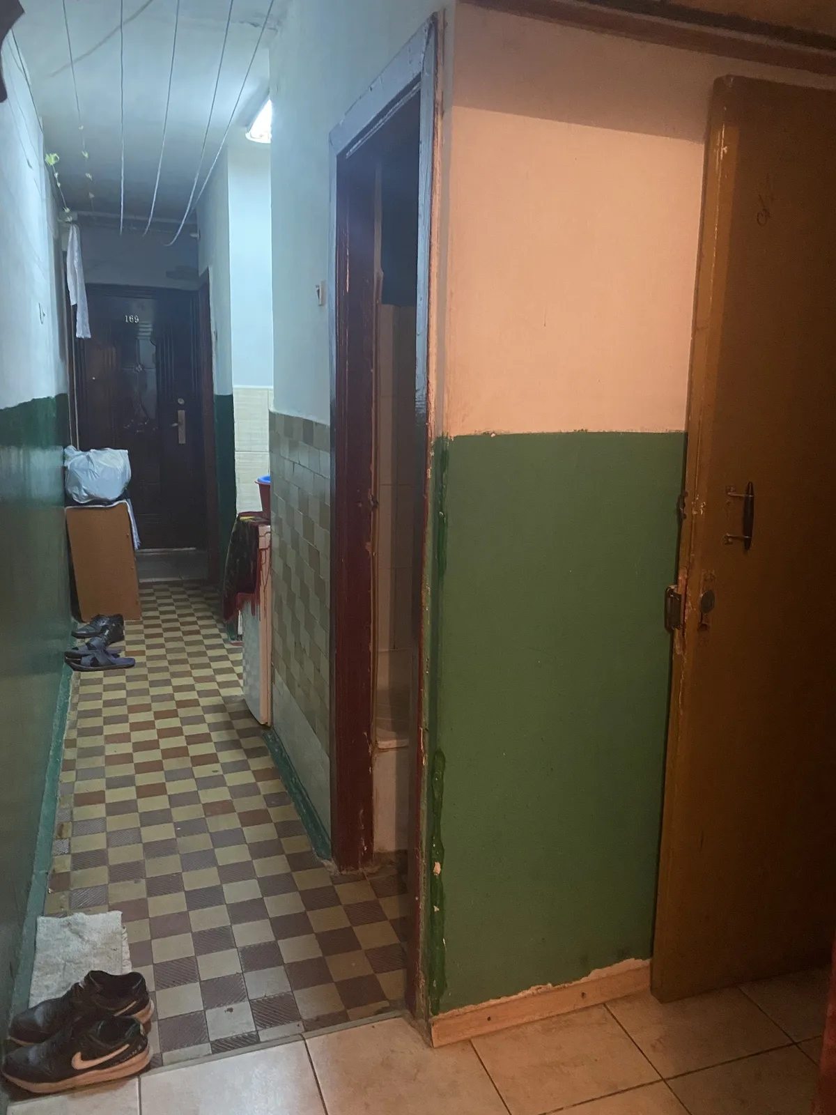 Здам кімнату на тривалий період 1 кімната, 18 m², 5 пов./9 поверхів. Лепкого Б. вул., Тернопіль. 