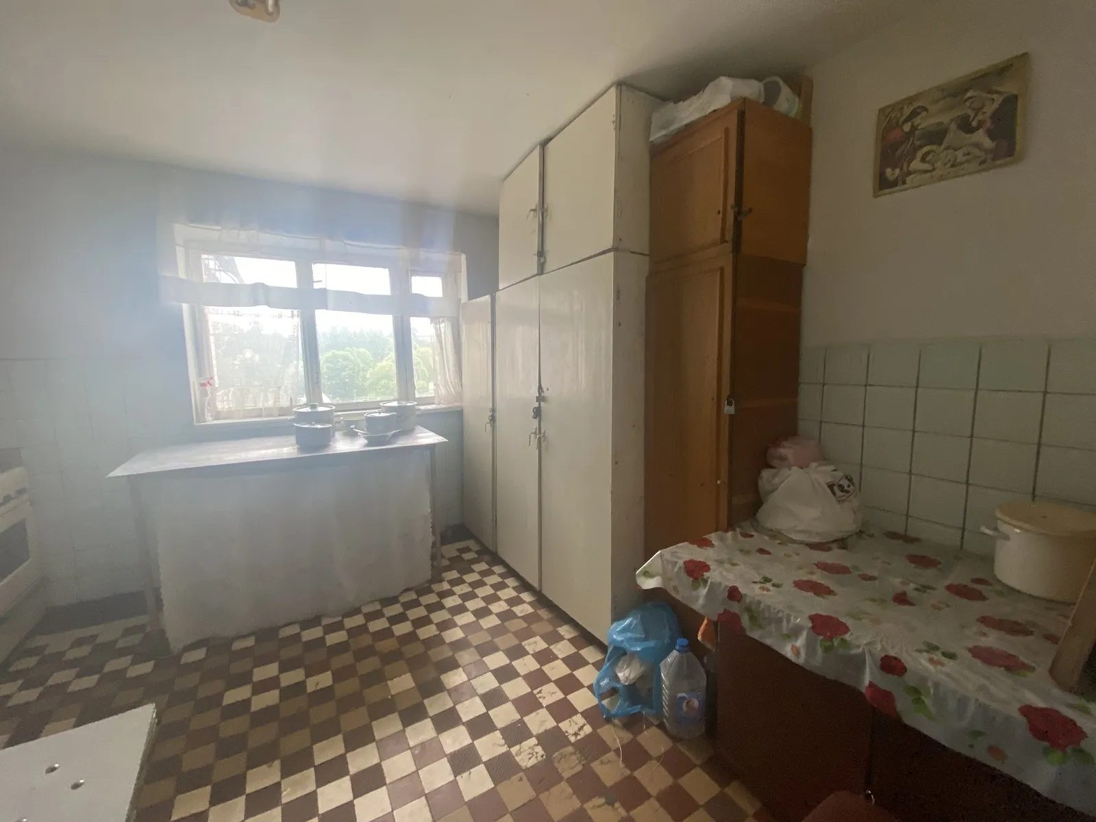 Здам кімнату на тривалий період 1 кімната, 18 m², 5 пов./9 поверхів. Лепкого Б. вул., Тернопіль. 