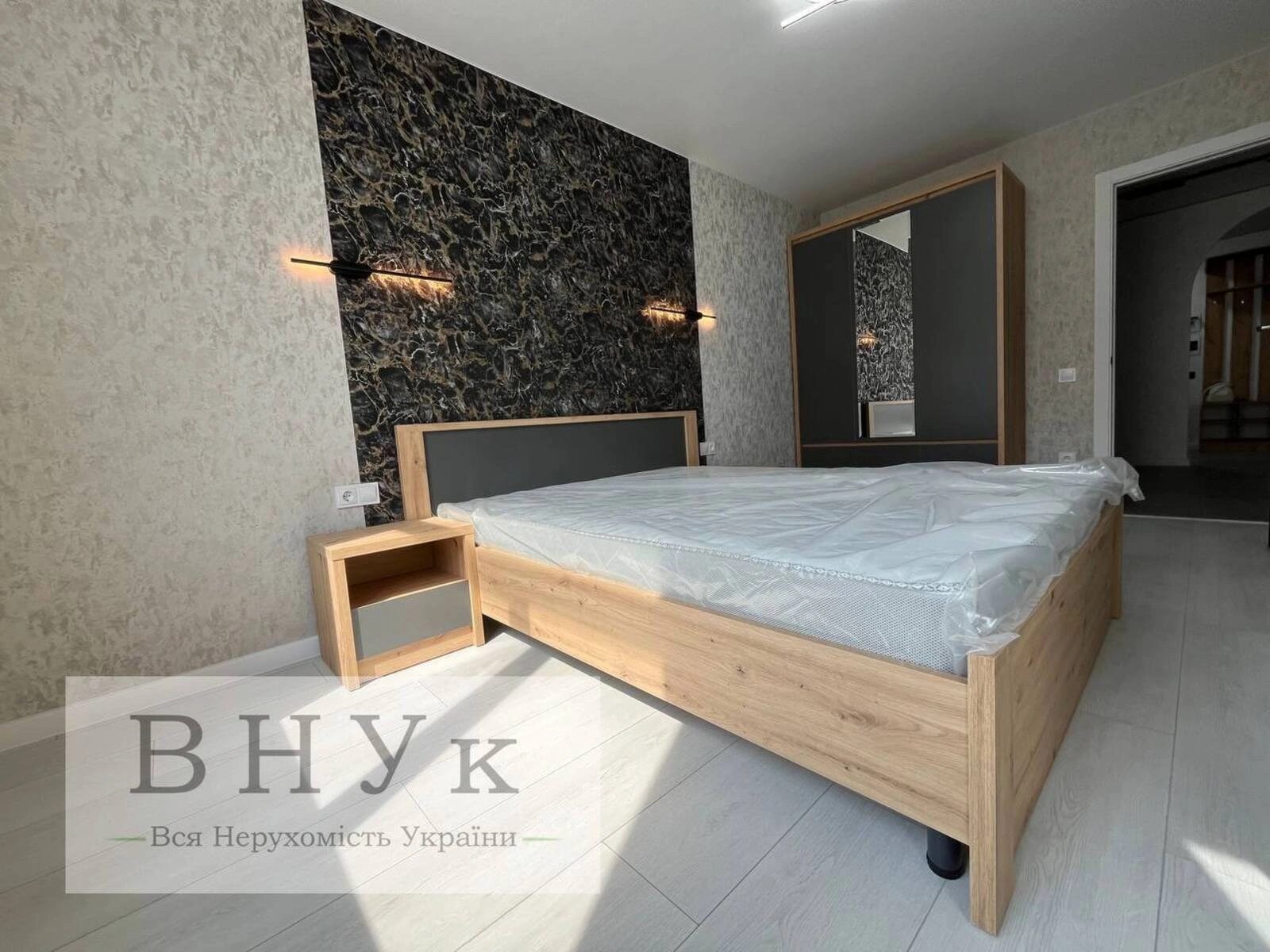 Продаж квартири 2 кімнати, 56 m², 9 пов./11 поверхів. Київська вул., Тернопіль. 