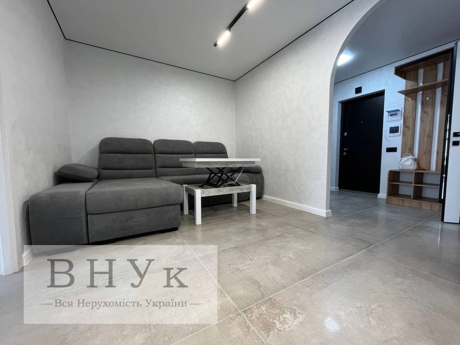 Продаж квартири 2 кімнати, 56 m², 9 пов./11 поверхів. Київська вул., Тернопіль. 