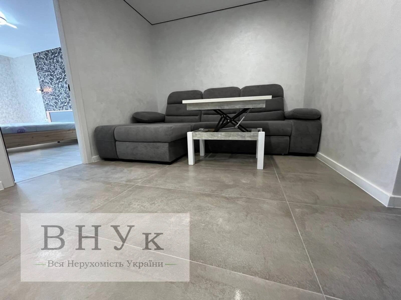 Продаж квартири 2 кімнати, 56 m², 9 пов./11 поверхів. Київська вул., Тернопіль. 