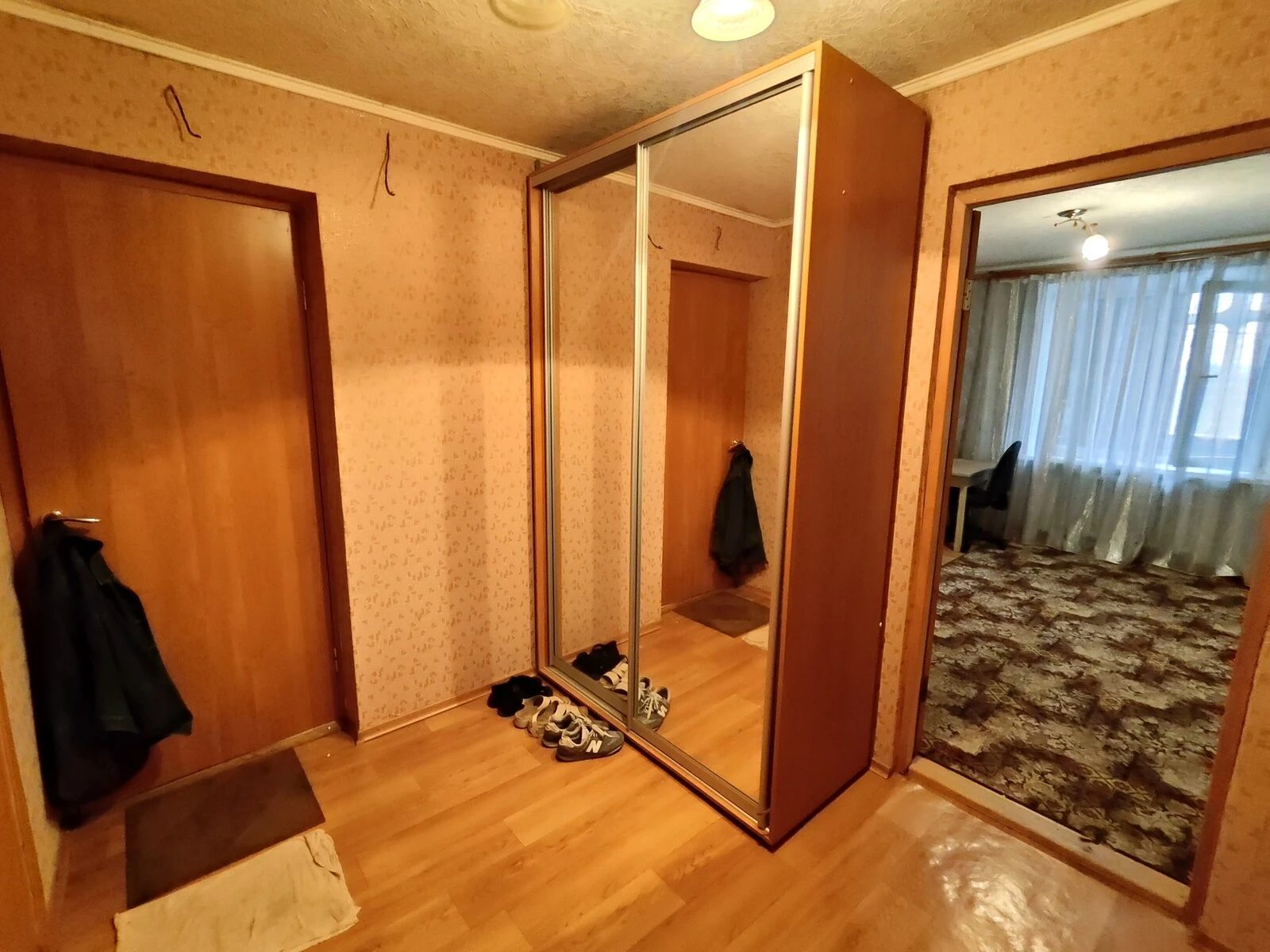 Apartments for sale 2 rooms, 48 m², 4th fl./4 floors. 21, Tekhnikumivska , Nemishayeve. 