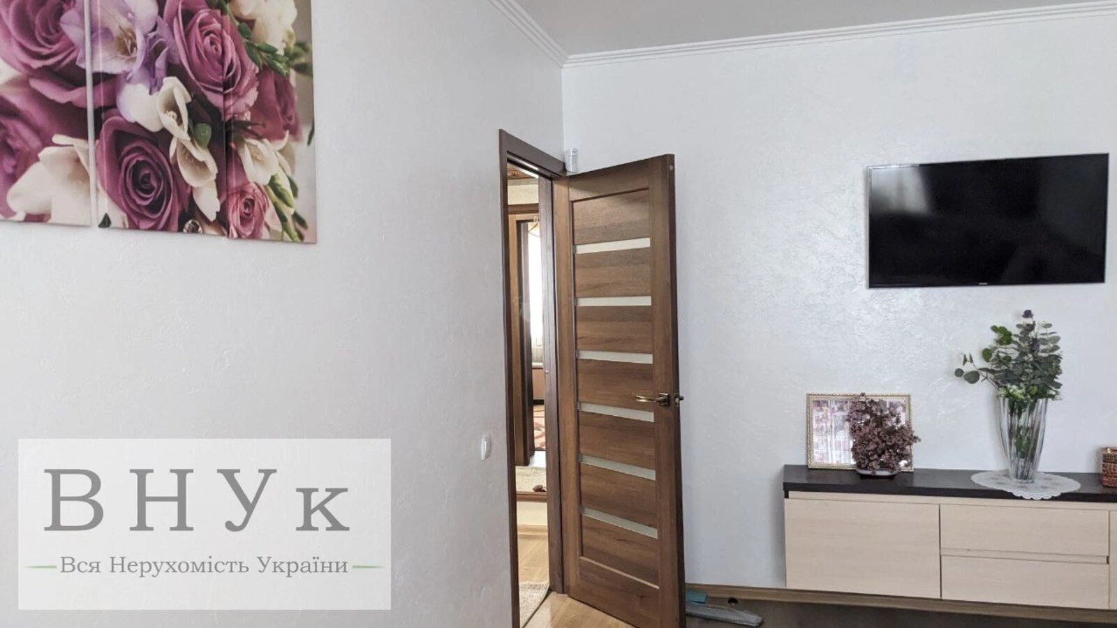 Продаж квартири 2 кімнати, 47 m², 8 пов./9 поверхів. Злуки пр., Тернопіль. 