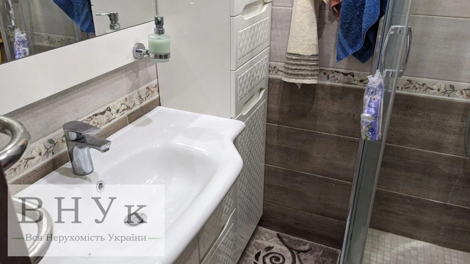 Продаж квартири 2 кімнати, 47 m², 8 пов./9 поверхів. Злуки пр., Тернопіль. 