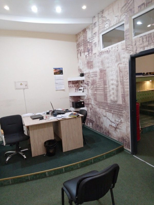 Office for rent. 4 rooms, 80 m², 1st floor/4 floors. Mychuryna, Dnipro. 