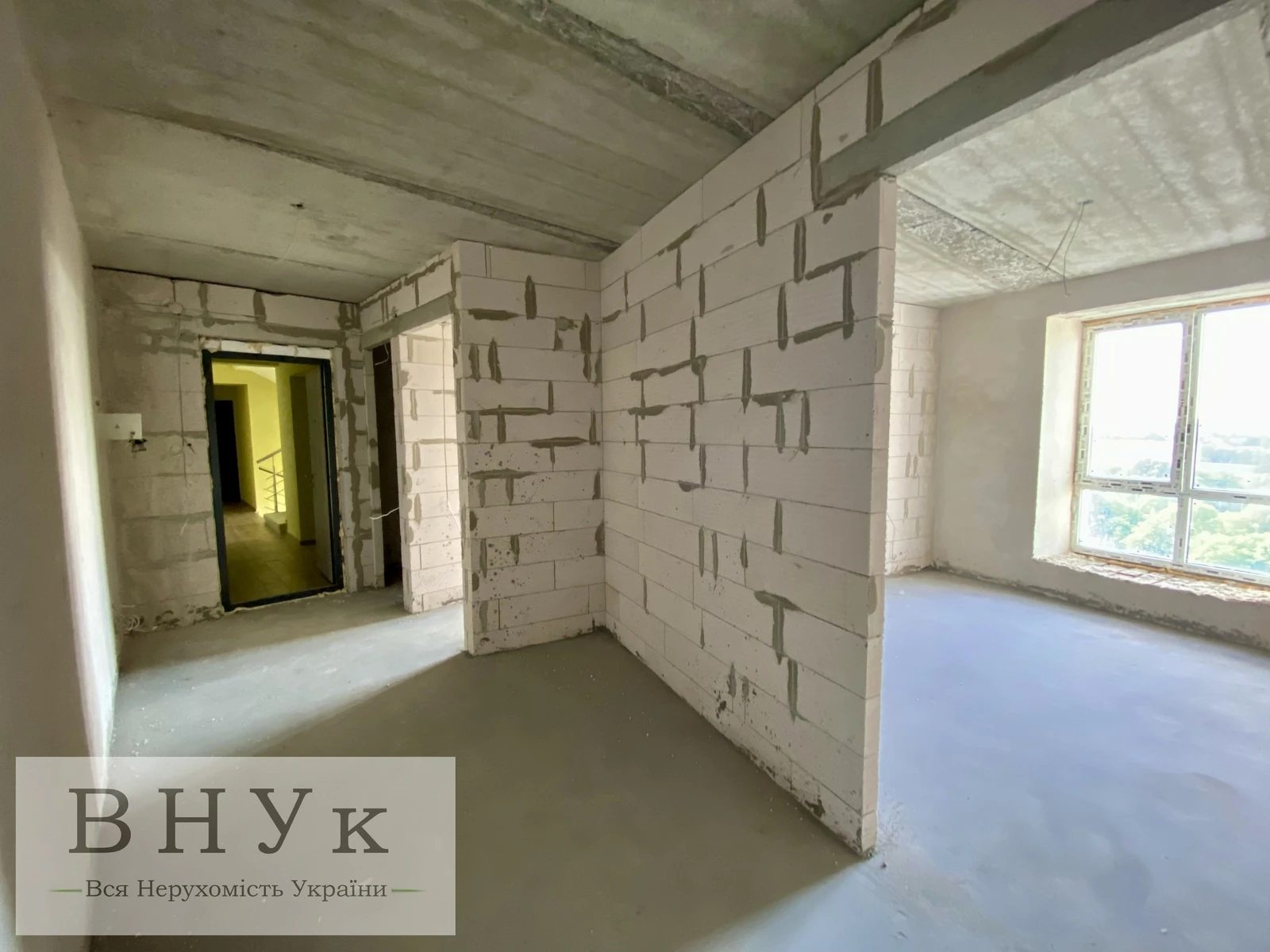 Продаж квартири 3 кімнати, 90 m², 10 пов./11 поверхів. Будного С. , Тернопіль. 