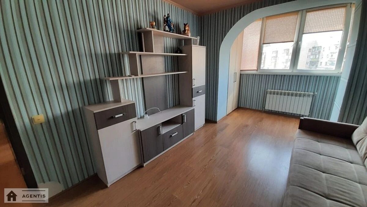 Сдам квартиру 2 комнаты, 64 m², 6 эт./16 этажей. 6, Бориспольская 6, Киев. 