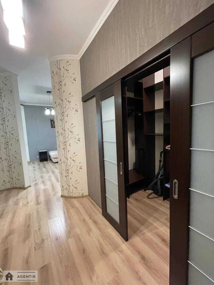 Сдам квартиру 2 комнаты, 60 m², 19 эт./25 этажей. Мокра вул. (Кудряшова), Киев. 