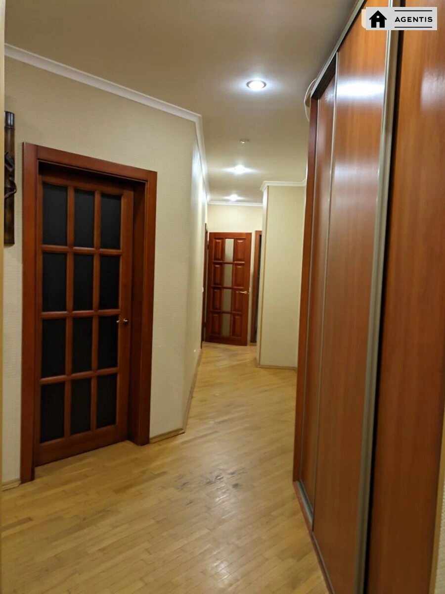 Здам квартиру 3 кімнати, 96 m², 13 пов./16 поверхів. 39, Миропільська 39, Київ. 