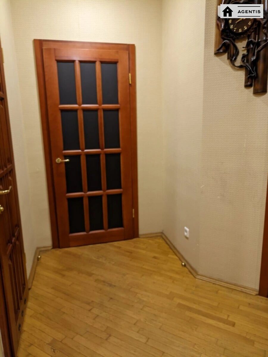 Здам квартиру 3 кімнати, 96 m², 13 пов./16 поверхів. 39, Миропільська 39, Київ. 