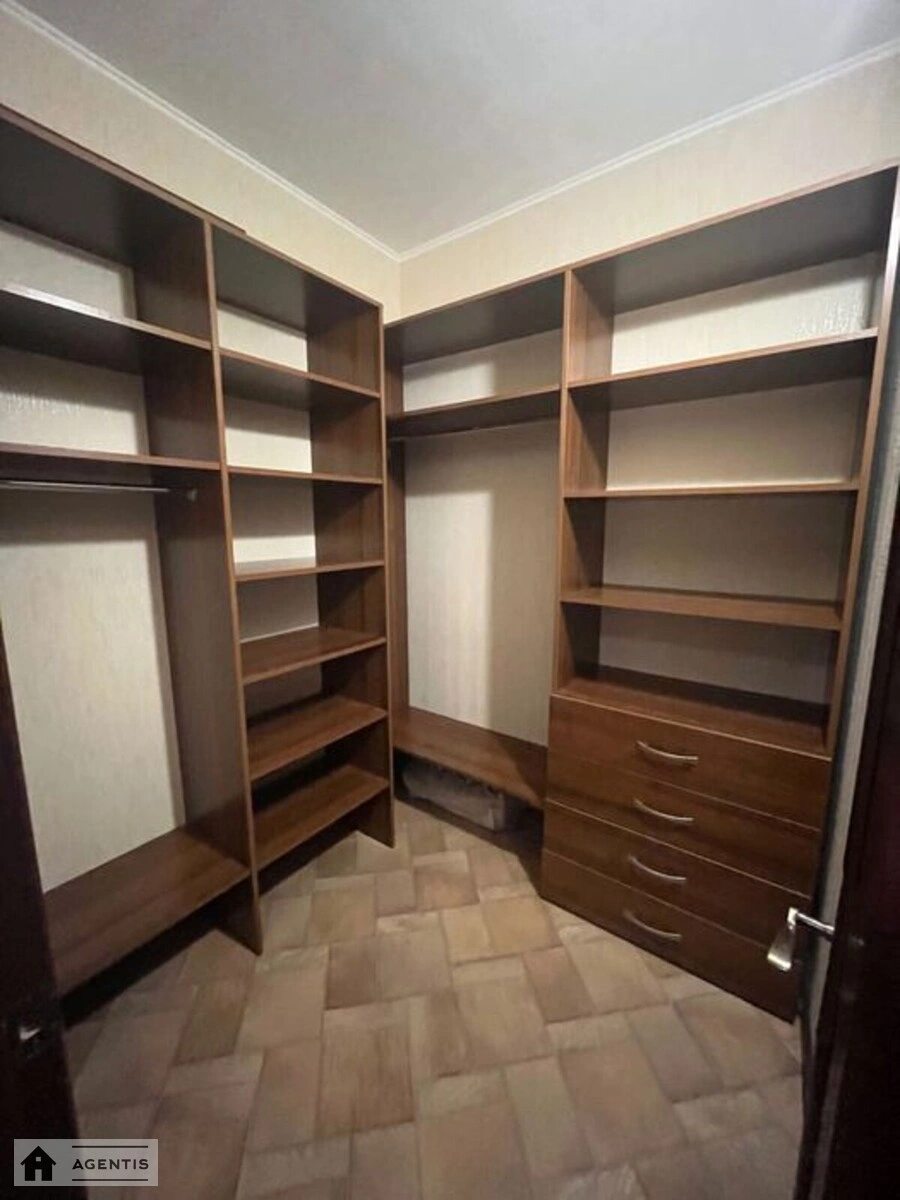 Здам квартиру 1 кімната, 55 m², 21 пов./25 поверхів. 32, Анни Ахматової вул., Київ. 