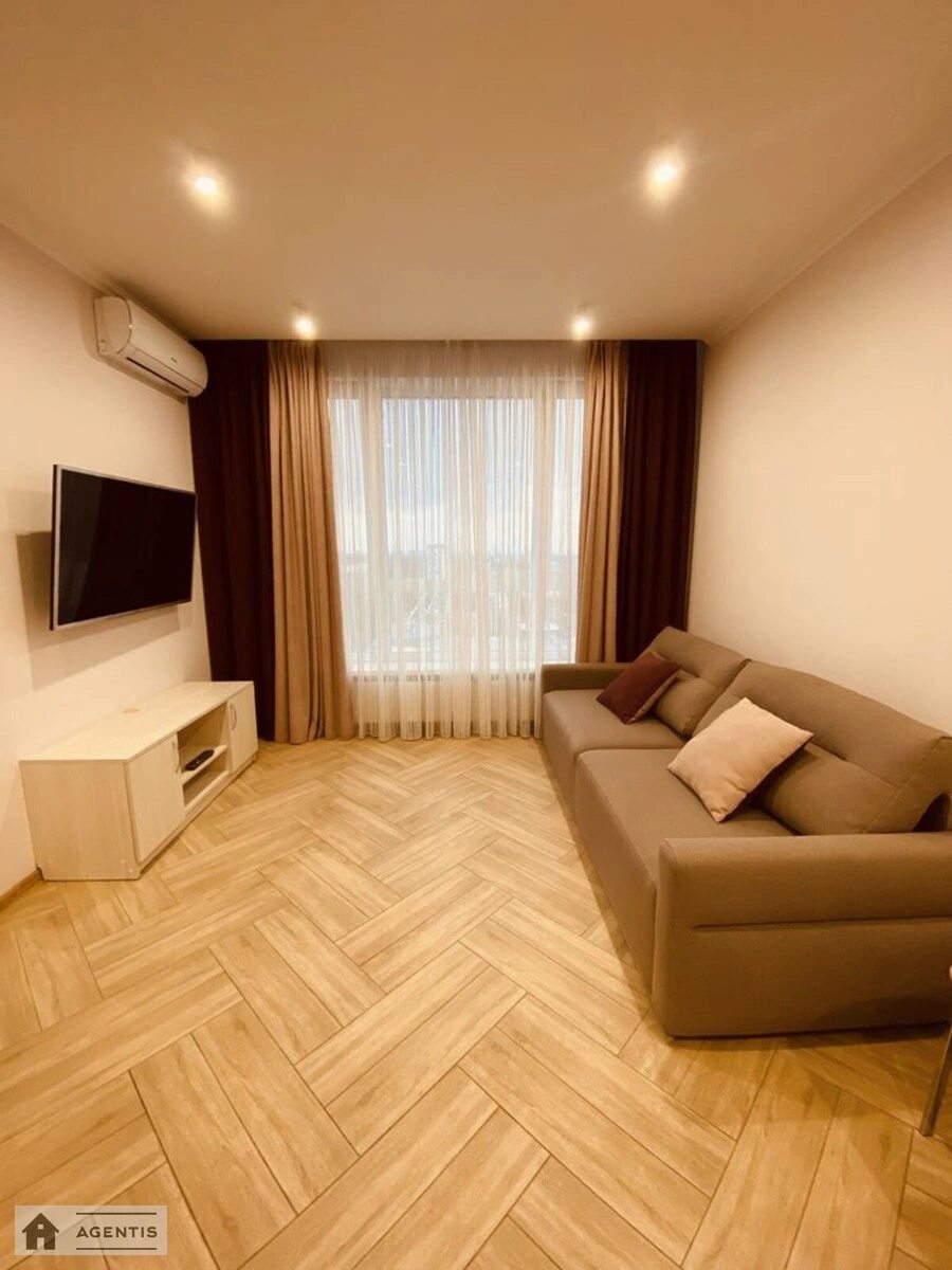 Apartment for rent 2 rooms, 52 m², 19th fl./24 floors. 6, Vatslava Havela bulv. Ivana Lepse, Kyiv. 