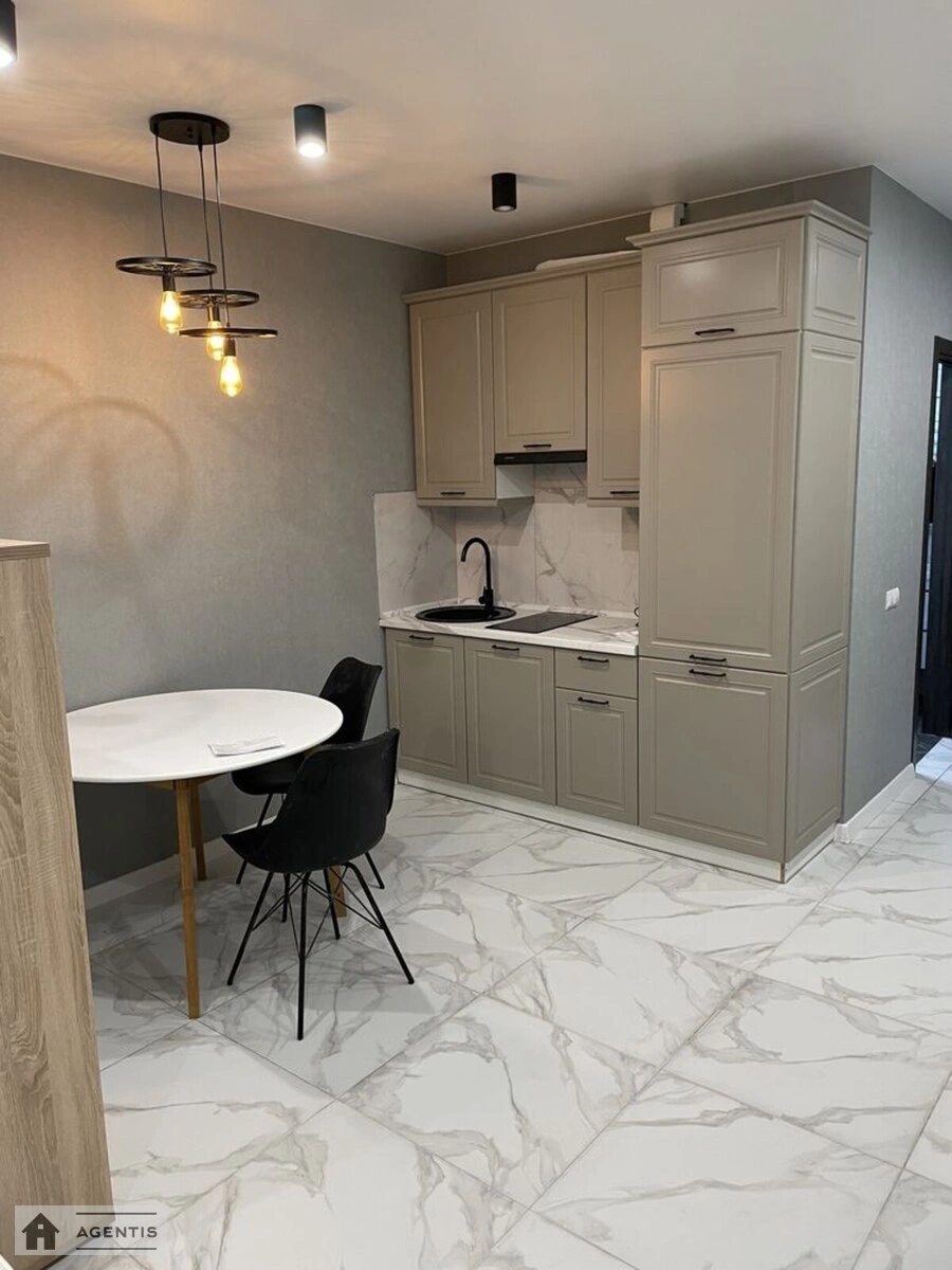 Сдам квартиру 1 комната, 36 m², 12 эт./25 этажей. 17, Миколи Бажана просп., Киев. 