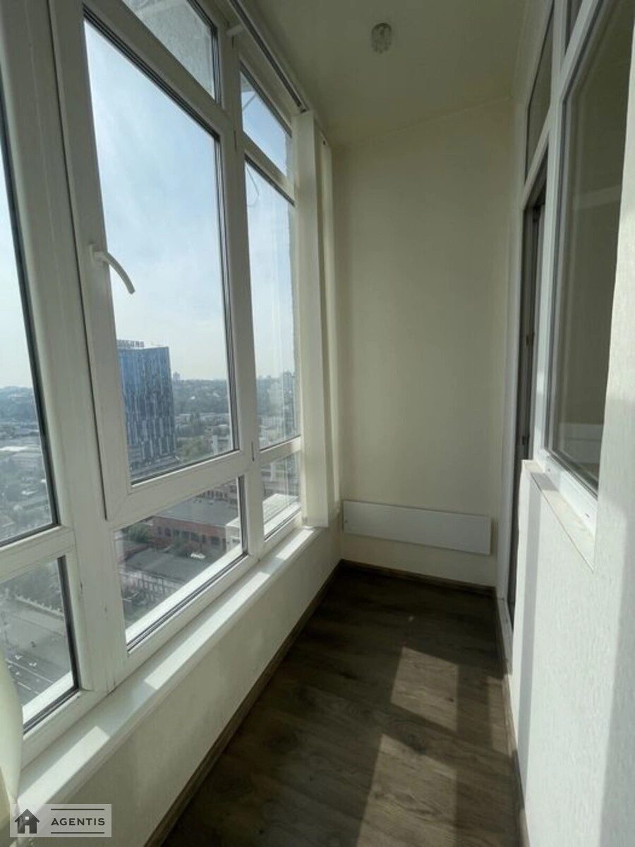 Apartment for rent 1 room, 42 m², 25th fl./32 floors. Solomyanskyy rayon, Kyiv. 