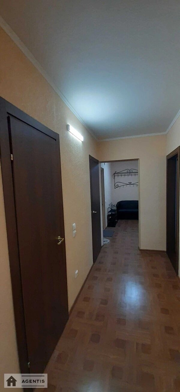 Сдам квартиру 2 комнаты, 72 m², 23 эт./25 этажей. 1, Балтийский 1, Киев. 