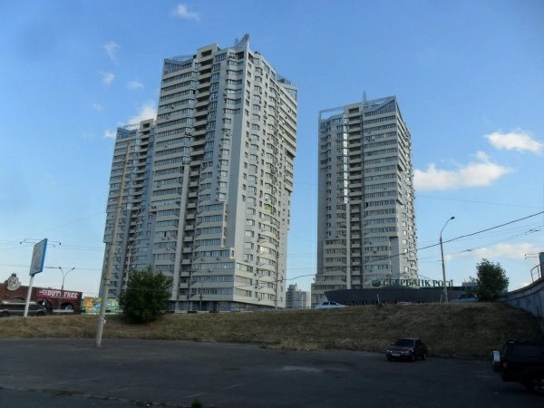 Здам квартиру. 2 rooms, 60 m², 10th floor/23 floors. 1, Гетьмана Вадима 1, Київ. 