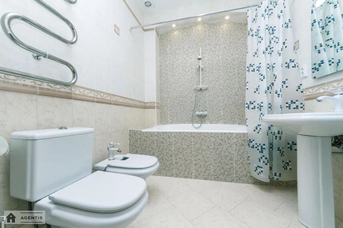 Apartment for rent 3 rooms, 100 m², 2nd fl./5 floors. 24, Antonovycha vul. Horkoho, Kyiv. 