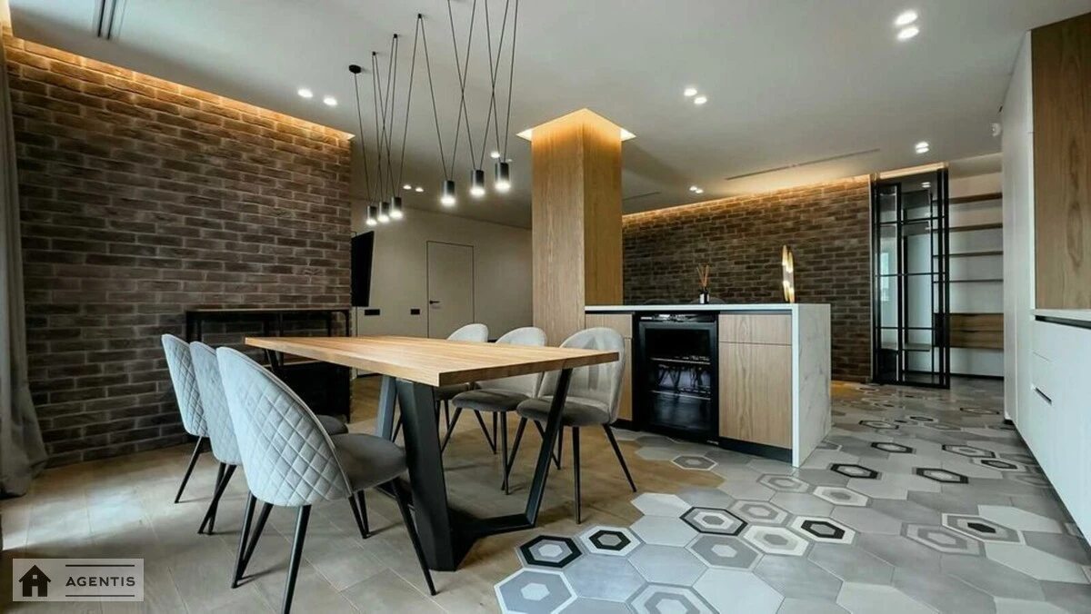 Сдам квартиру 3 комнаты, 90 m², 9 эт./25 этажей. 44, Антоновича вул. (Горького), Киев. 