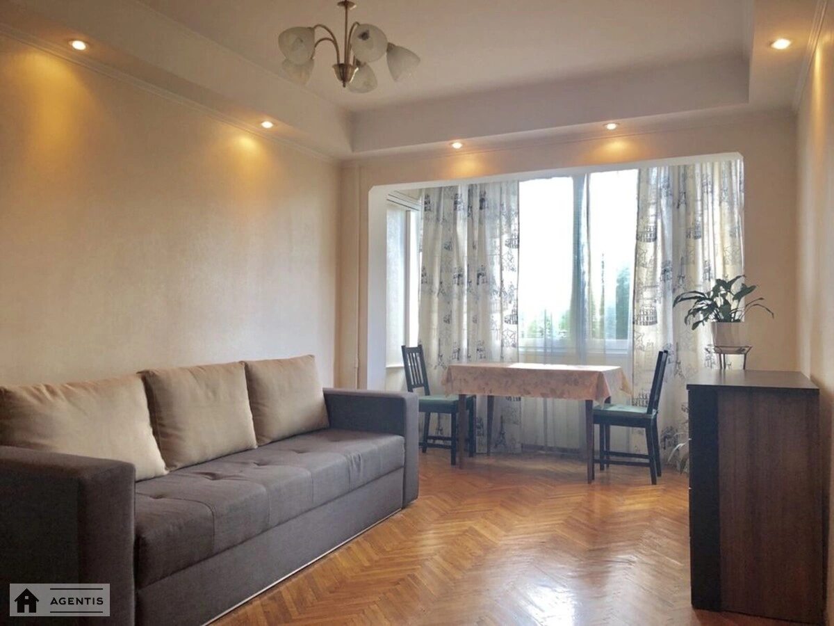 Apartment for rent 2 rooms, 50 m², 6th fl./9 floors. 12, Rusanivska Naberezhna 12, Kyiv. 