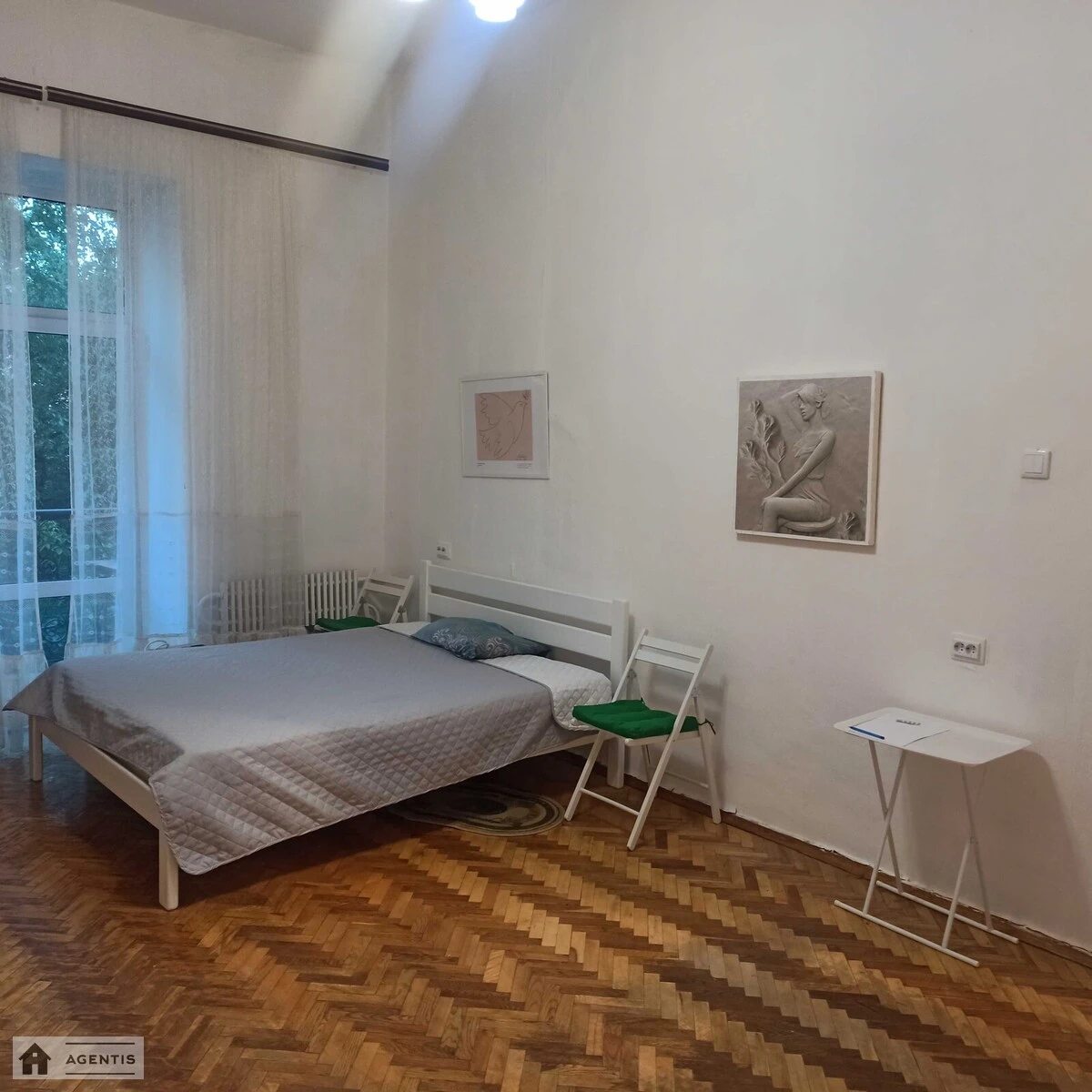 Apartment for rent 1 room, 42 m², 2nd fl./4 floors. Lysenka 4, Kyiv. 