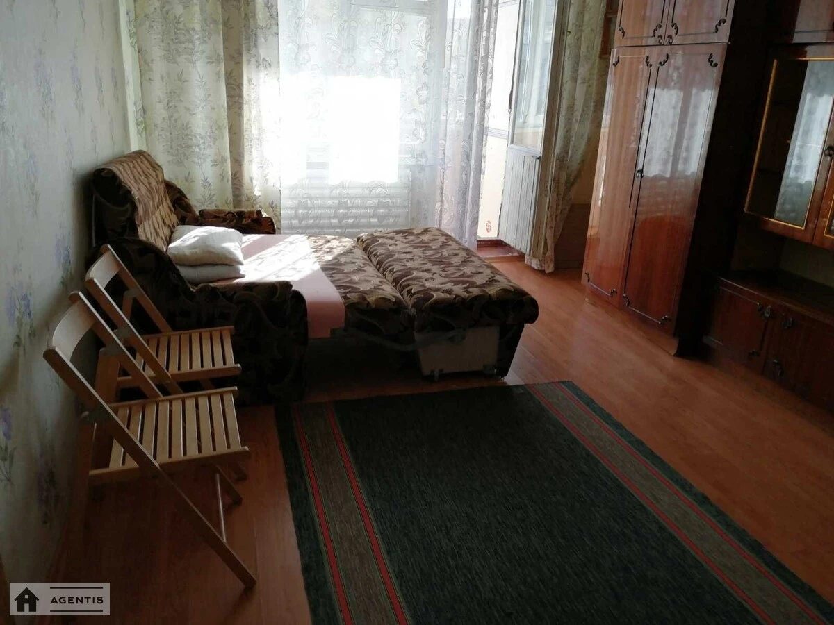 Apartment for rent 2 rooms, 52 m², 6th fl./9 floors. 2, Heroyiv Mariupolya vul. Marshala Yakubovskoho, Kyiv. 