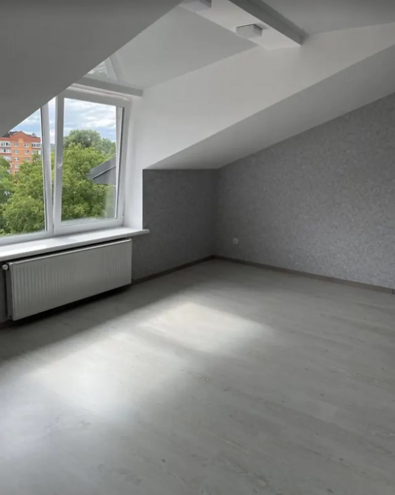 Продаж квартири. 2 rooms, 43 m², 4th floor/4 floors. Центр, Тернопіль. 