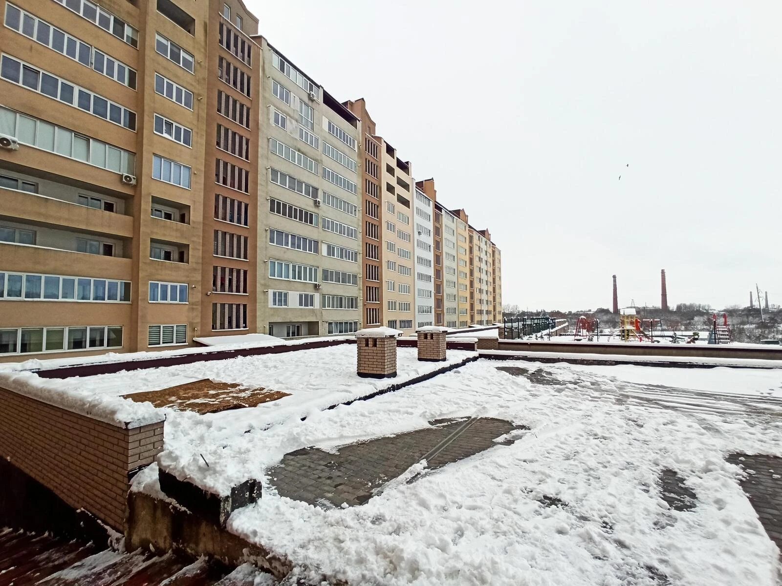 Apartments for sale. 2 rooms, 65 m², 9th floor/10 floors. Illyenka vul., Ternopil. 