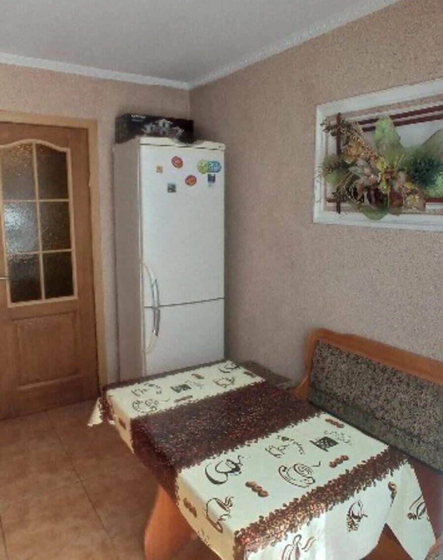 Продаж квартири. 3 rooms, 614 m², 1st floor/5 floors. Восточный, Тернопіль. 