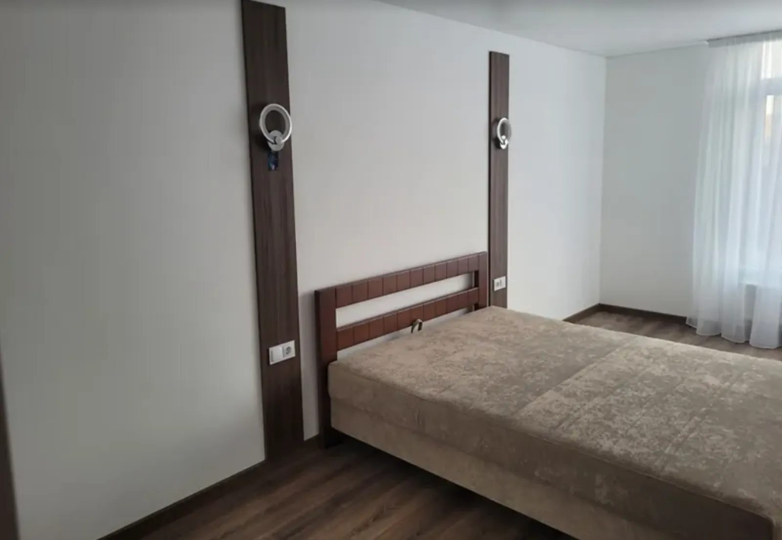 Продаж квартири. 1 room, 57 m², 1st floor/10 floors. Бам, Тернопіль. 