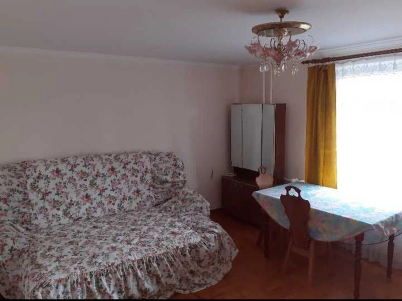 Продаж квартири. 3 rooms, 77 m², 4th floor/16 floors. Дмитра Вишневецького б-р, Тернопіль. 