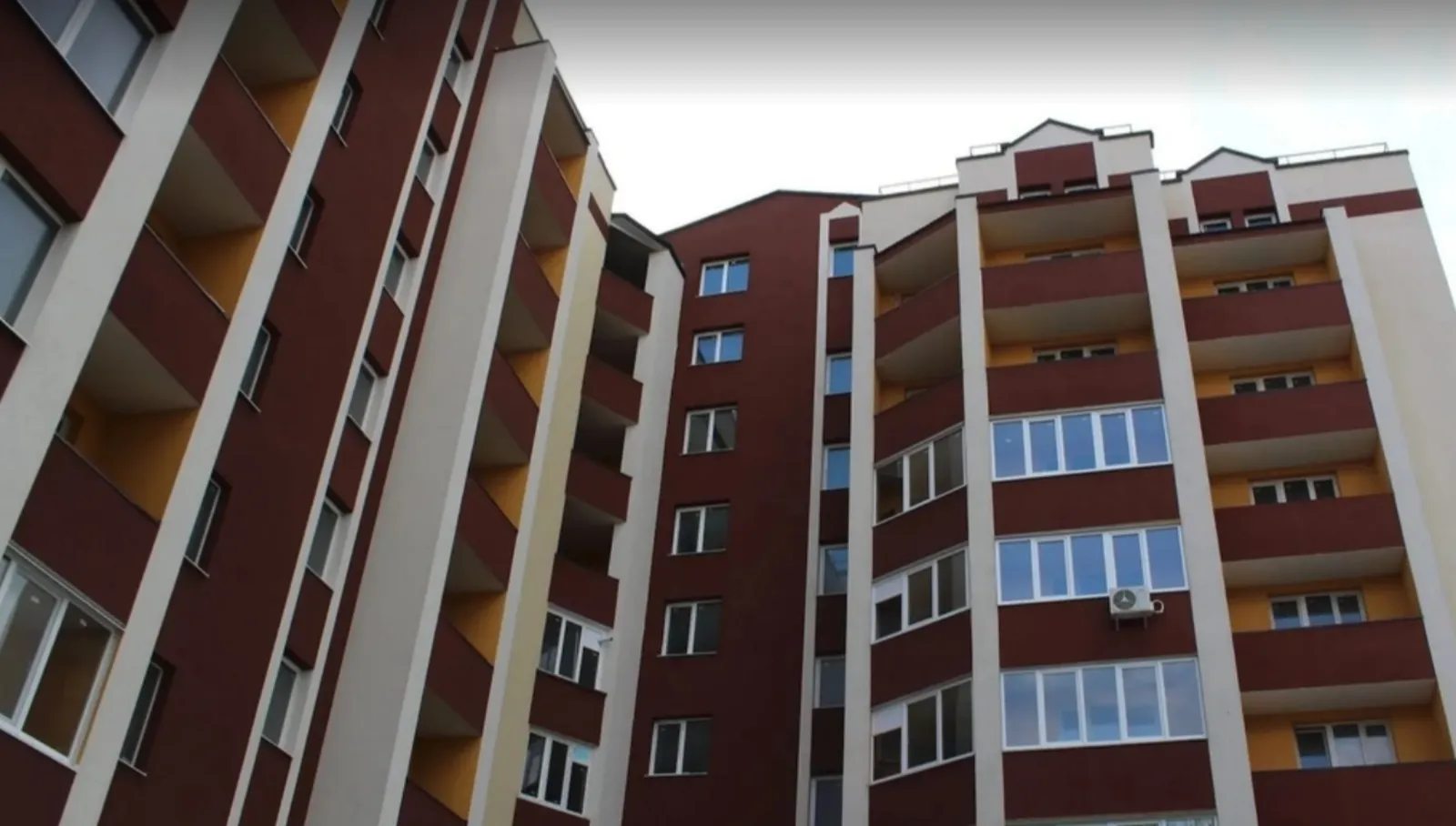 Apartments for sale. 2 rooms, 72 m², 9th floor/9 floors. Tsentr, Ternopil. 
