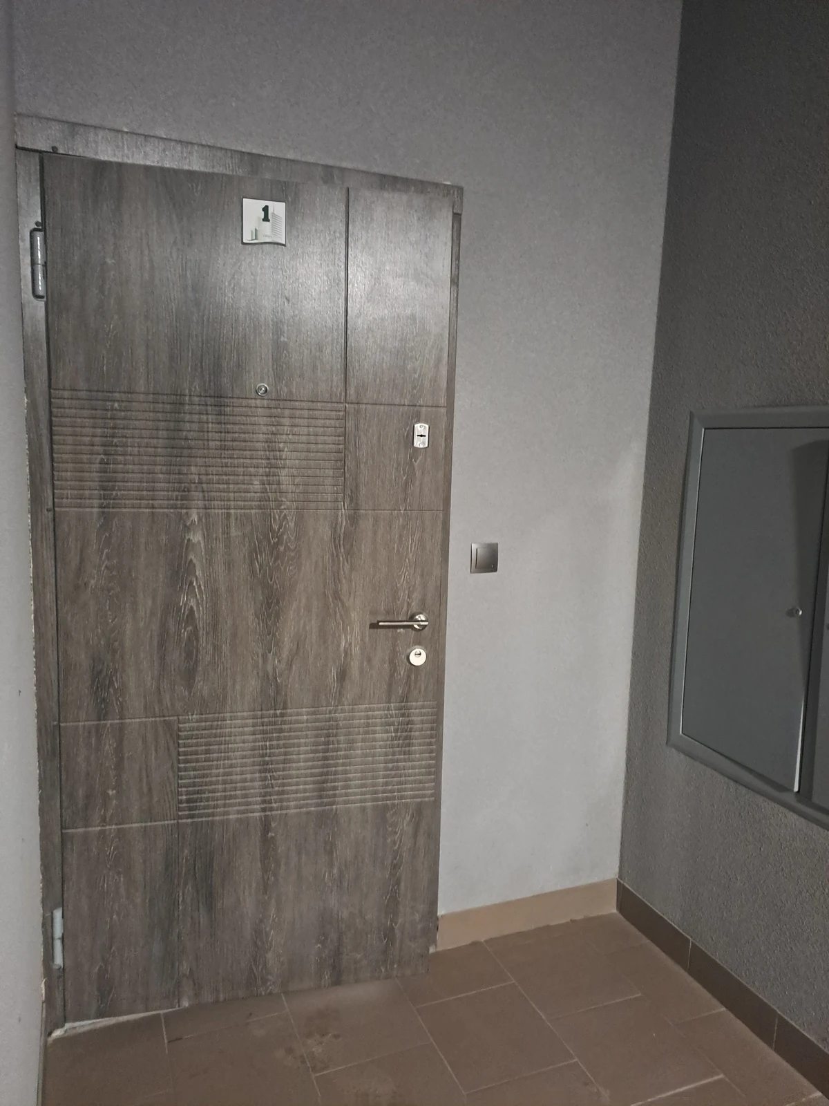 Apartments for sale. 2 rooms, 77 m², 1st floor/9 floors. Zamonastyrska vul., Ternopil. 