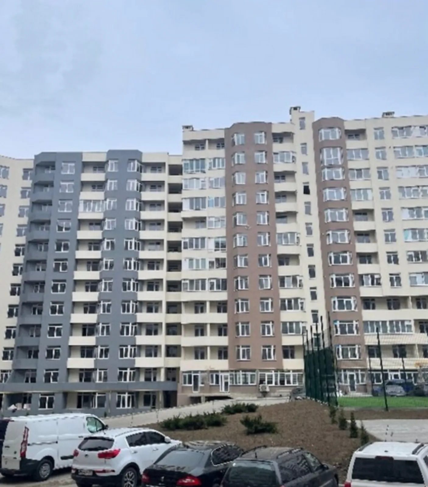 Продаж квартири. 2 rooms, 77 m², 1st floor/11 floors. Бам, Тернопіль. 
