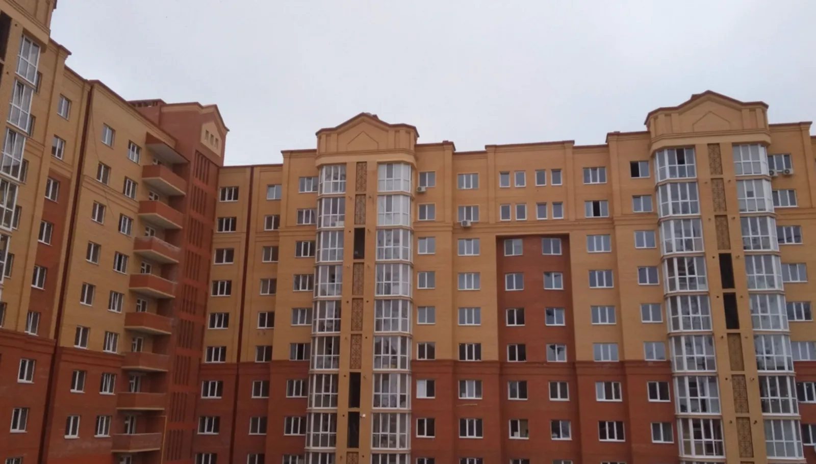 Apartments for sale 2 rooms, 67 m², 1st fl./9 floors. Бам, Ternopil. 