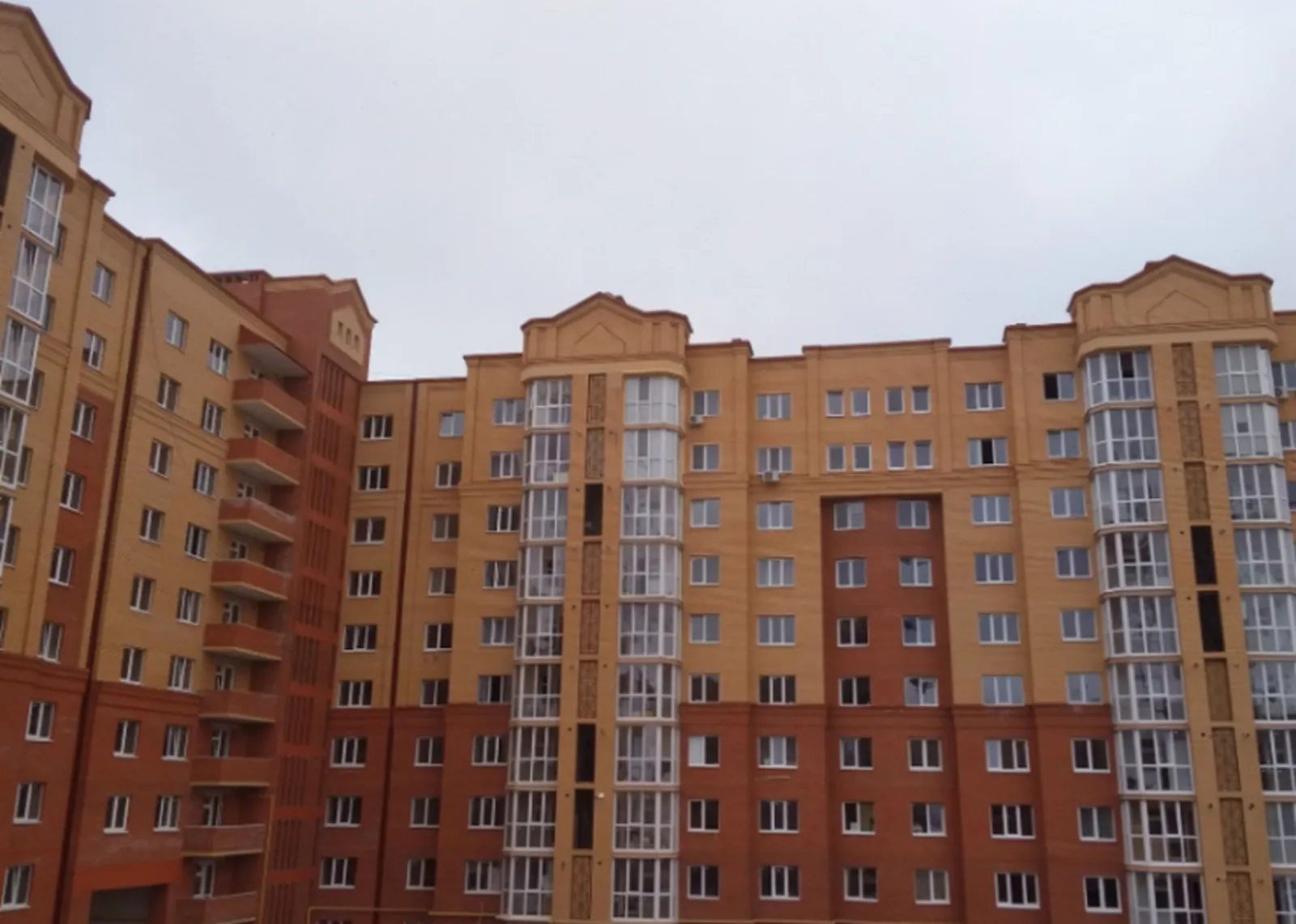 Apartments for sale. 2 rooms, 67 m², 1st floor/9 floors. Bam, Ternopil. 
