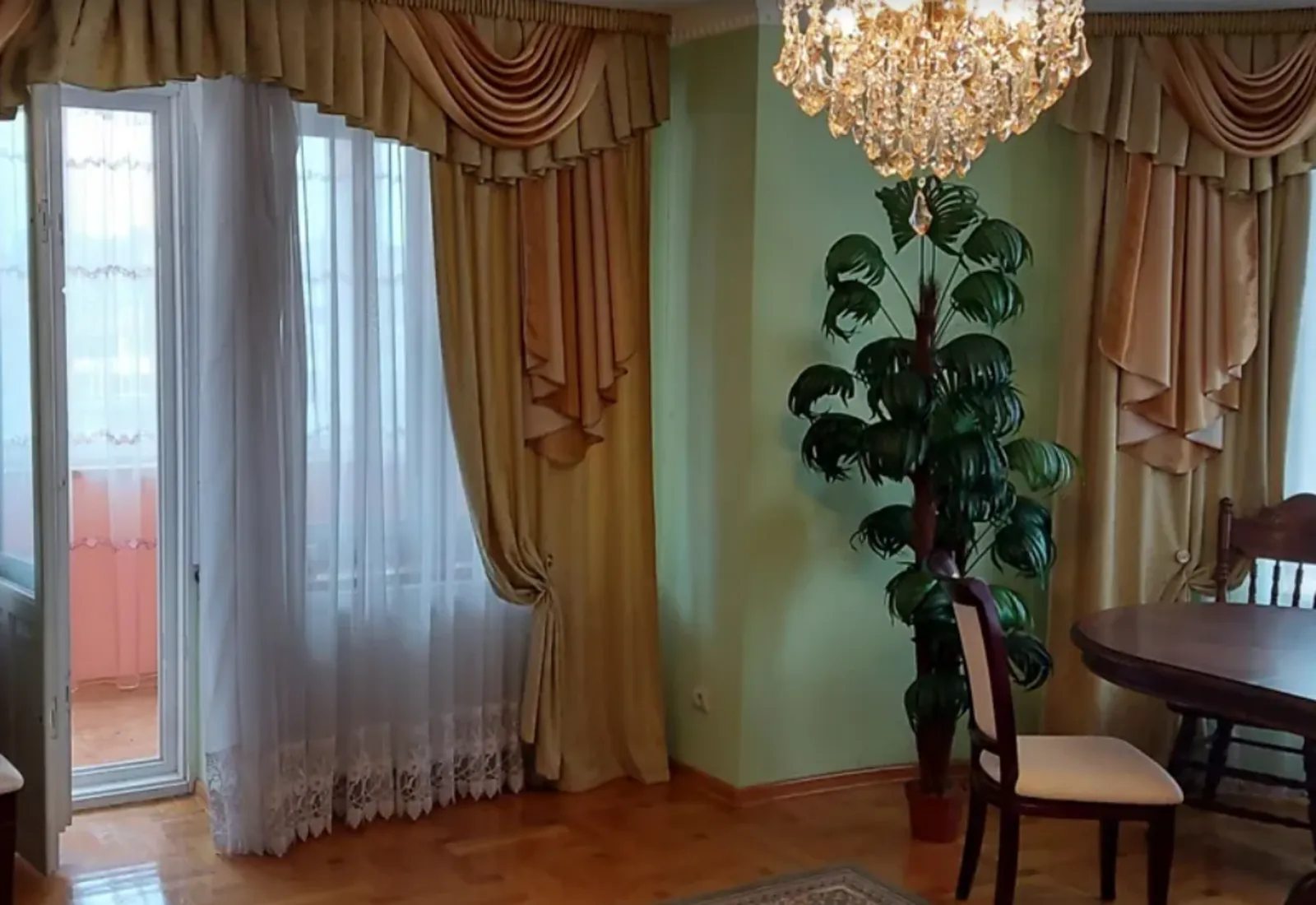 Продаж квартири. 4 rooms, 150 m², 6th floor/6 floors. Карпенка вул., Тернопіль. 