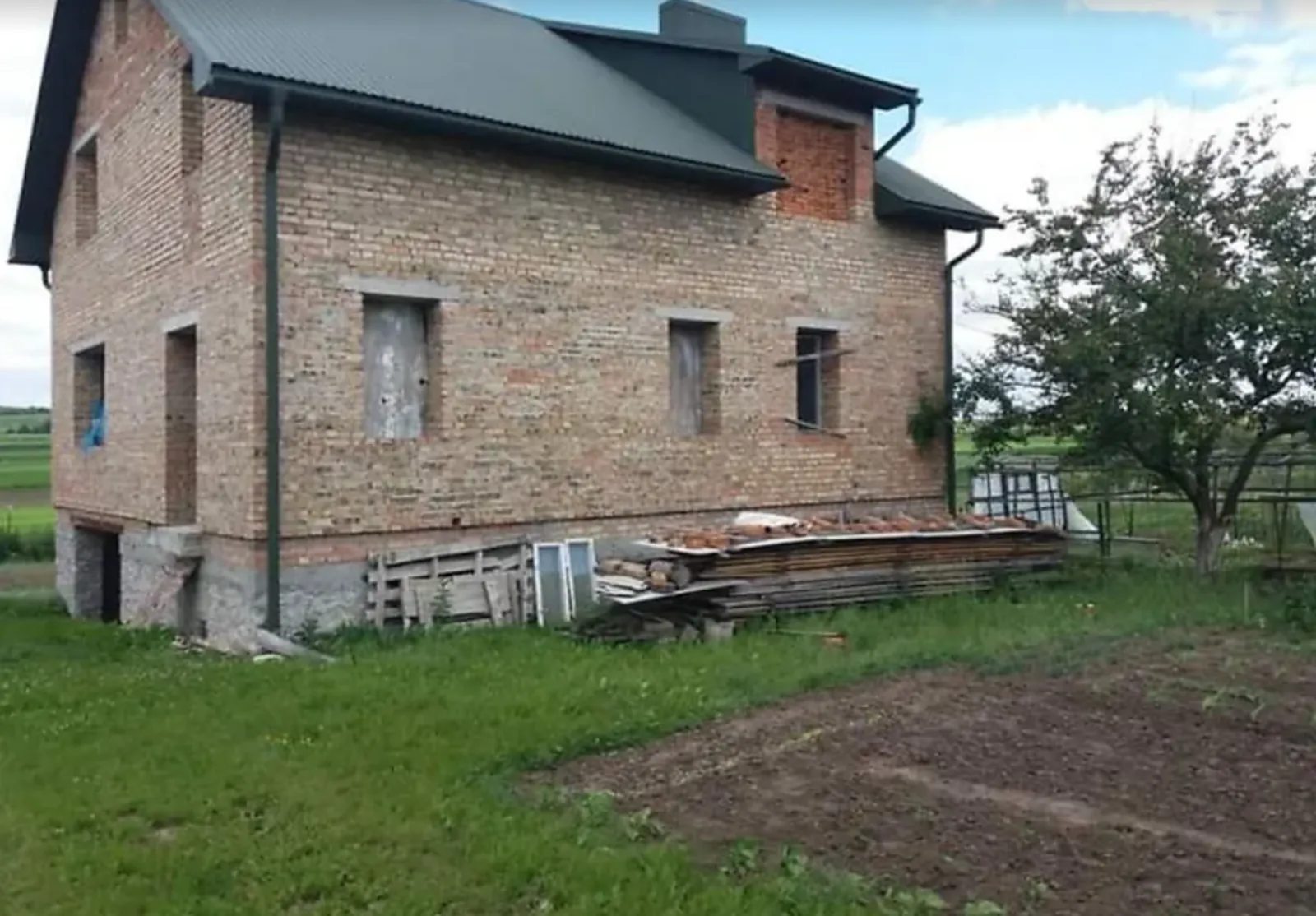 House for sale. 238 m², 2 floors. Myru vul., Velykaya Berezovytsa. 