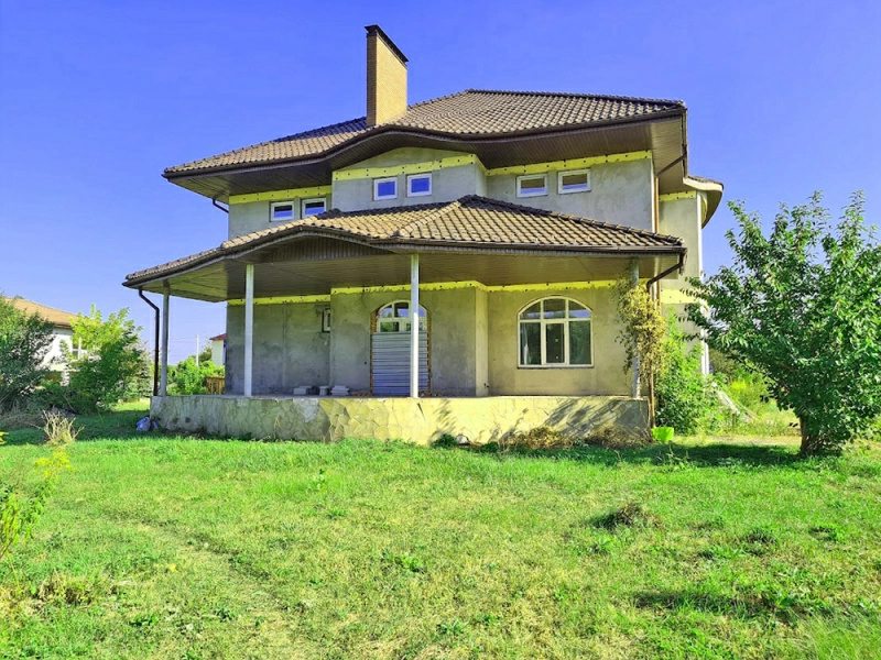 Продаж будинку. 9 rooms, 730 m², 3 floors. 1, Соборная ( Ворошилова), Иванковичи. 