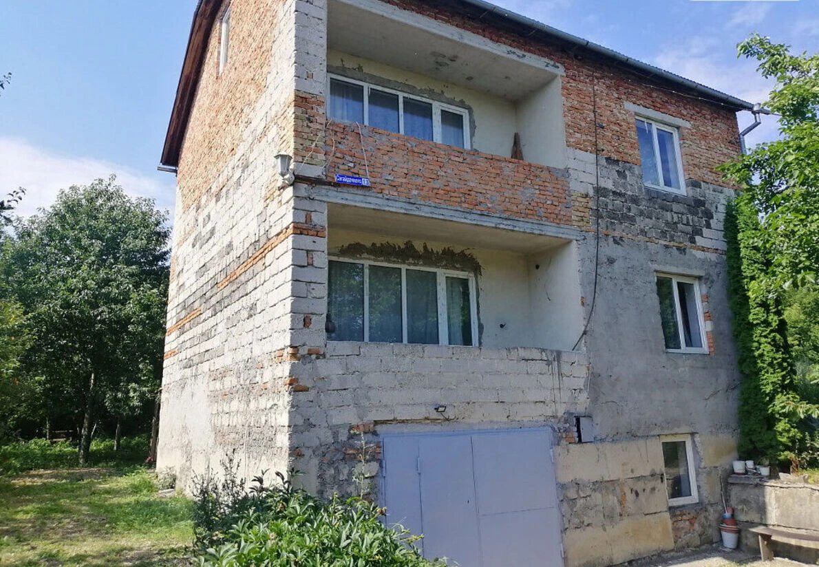 House for sale. 180 m², 2 floors. Sahaydachnoho vul., Smykovtsy. 