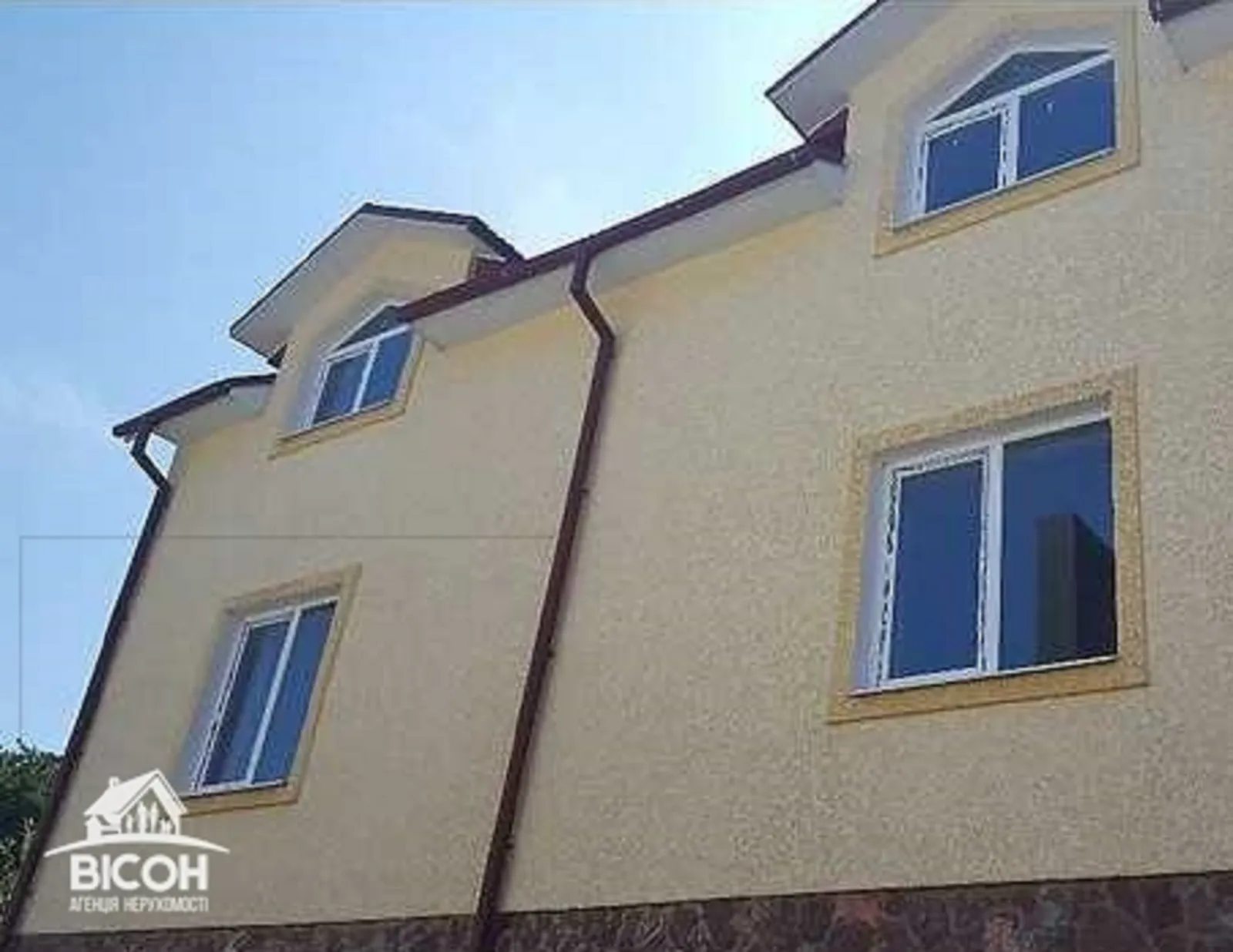 House for sale. 240 m², 3 floors. Mykulynetska vul., Ternopil. 